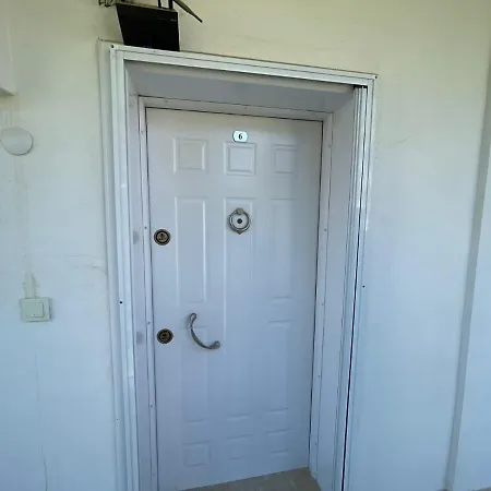 Diamond Apartment *